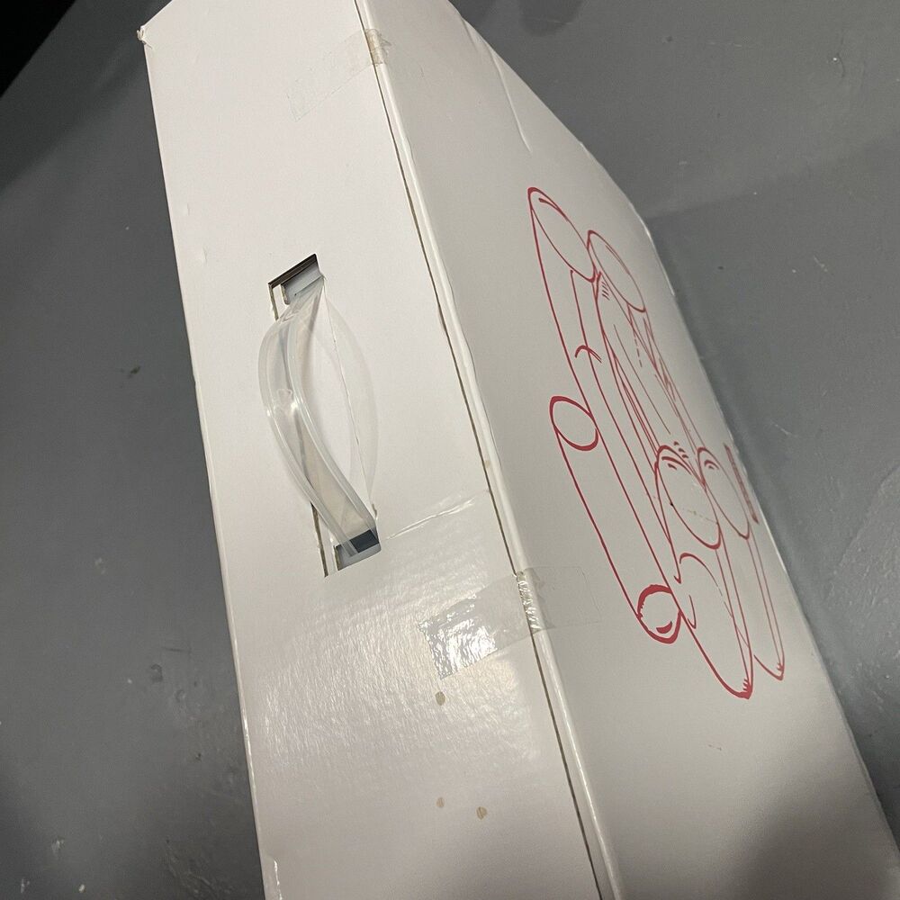 Supreme Inflatable Chair - Picture 2 of 3